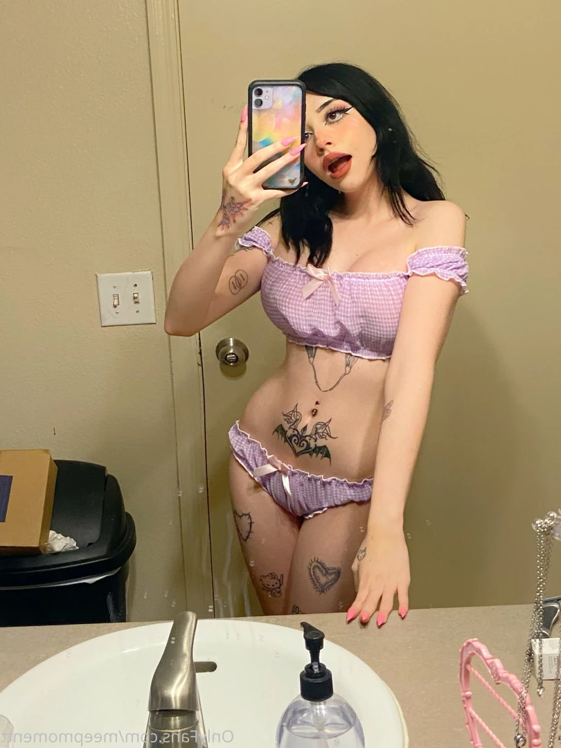 meep your e-gf♡ [ meepmomentt ] Onlyfans leaked photo 7825517 on Hotleaks.tv
