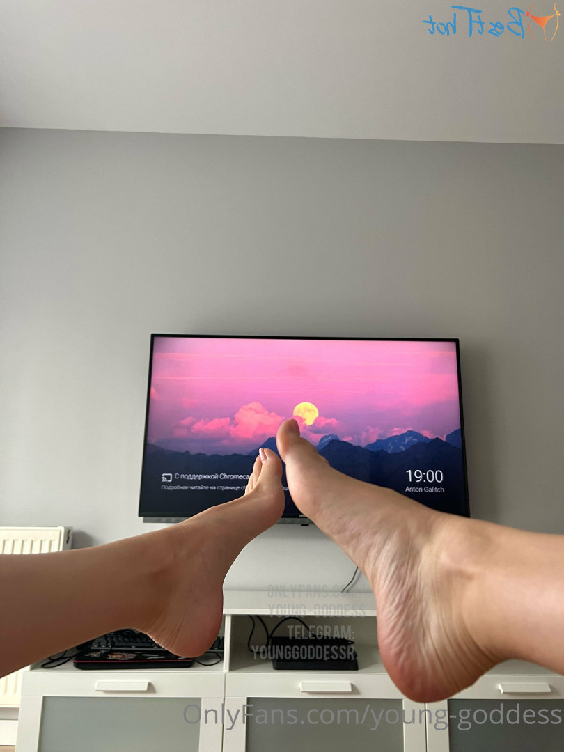 young-goddess Onlyfans leaked photo 17152114 on Hotleaks.tv