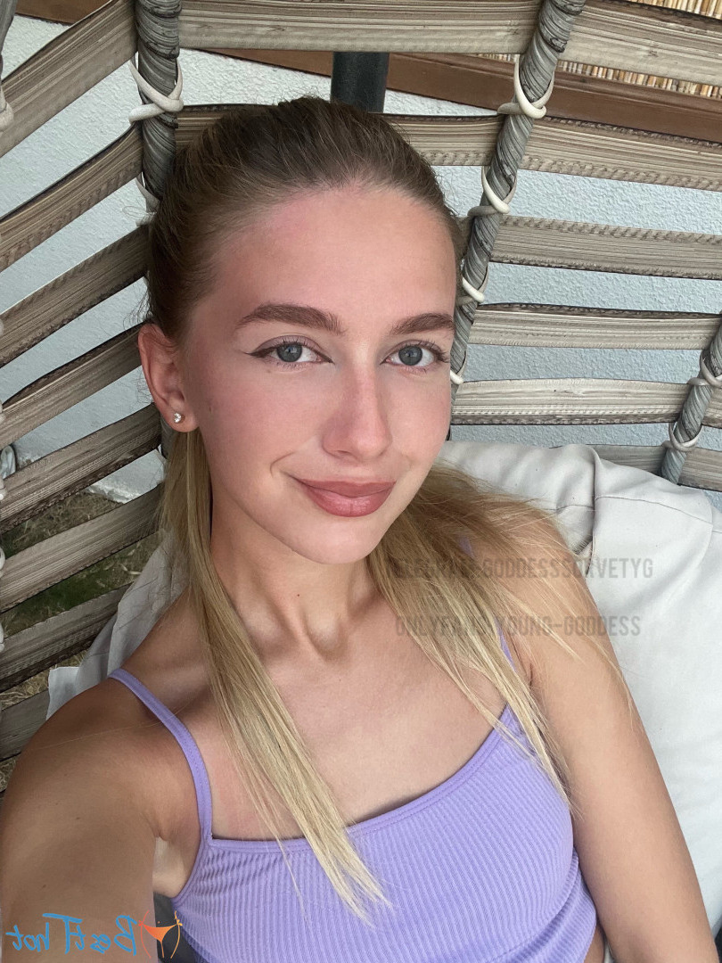 young-goddess Onlyfans leaked photo 17152244 on Hotleaks.tv