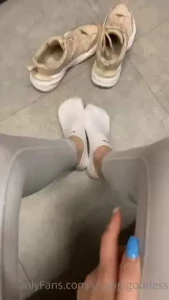 young-goddess Onlyfans leaked video 18157919 on Hotleaks.tv