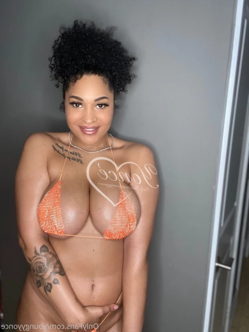 Yoncé [ youngyyonce ] Onlyfans leaked photo 8026702 on Hotleaks.tv