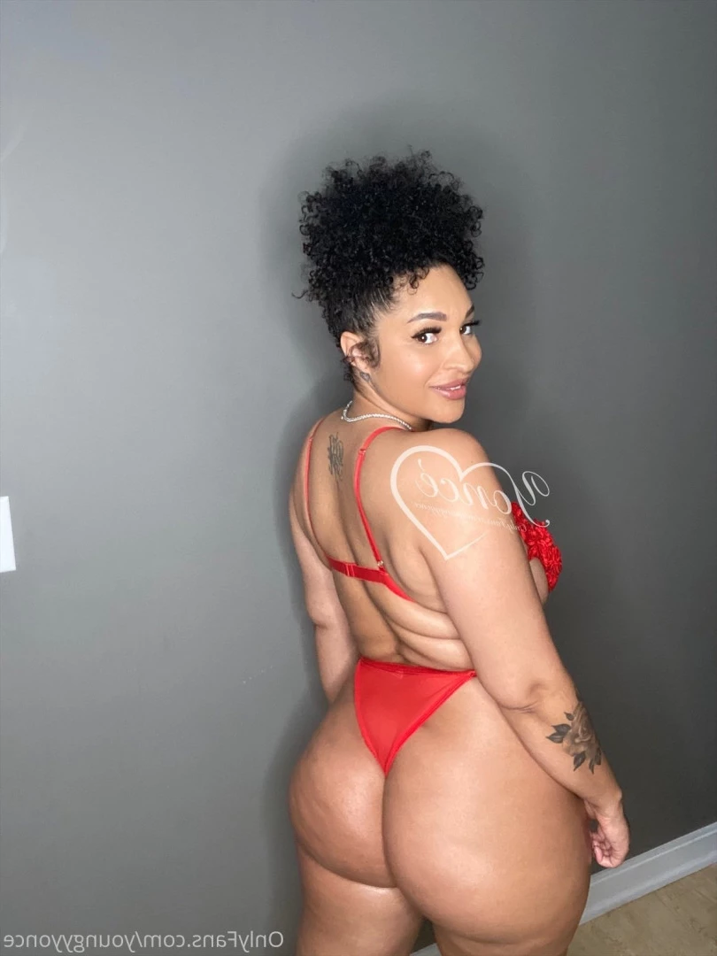 Yoncé [ youngyyonce ] Onlyfans leaked photo 8027867 on Hotleaks.tv