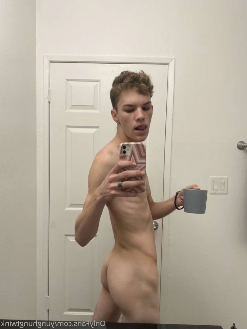 Yung [ yunghungtwink ] Onlyfans leaked photo 11392411 on Hotleaks.tv
