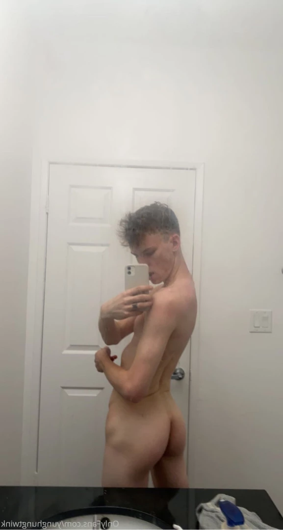 Yung [ yunghungtwink ] Onlyfans leaked photo 12390689 on Hotleaks.tv