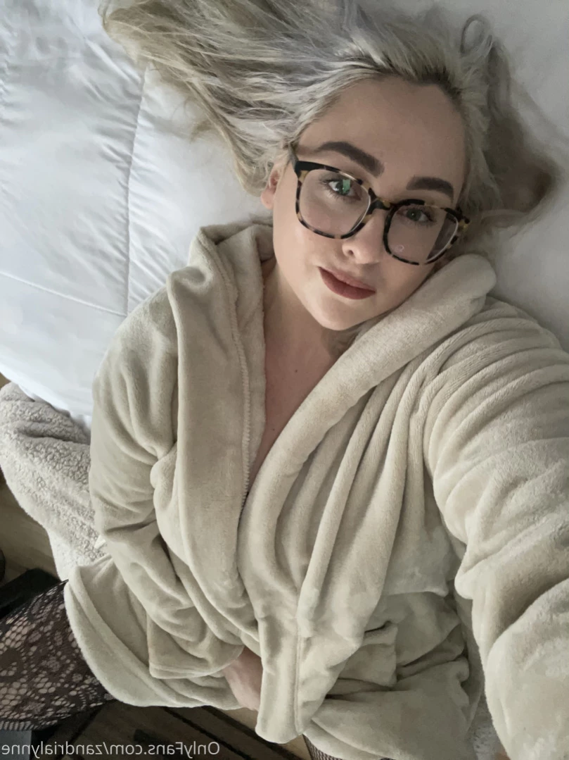 ★ 𝚉𝚊𝚗𝚍𝚛𝚒𝚊 𝙻𝚢𝚗𝚗𝚎 ★ ℂ𝕦𝕞 ℚ𝕦𝕖𝕖𝕟 [ zandrialynne ] Onlyfans leaked photo 15106635 on Hotleaks.tv