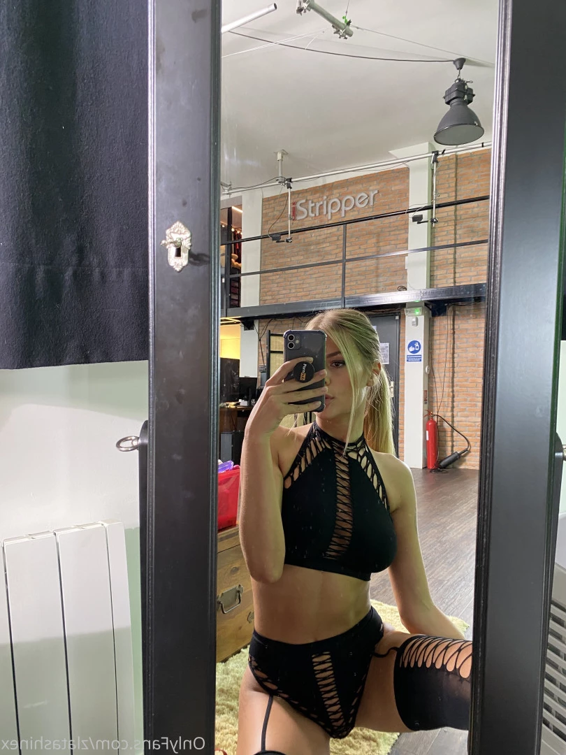 Zlata💫 [ zlatashinex ] Onlyfans leaked photo 8017388 on Hotleaks.tv
