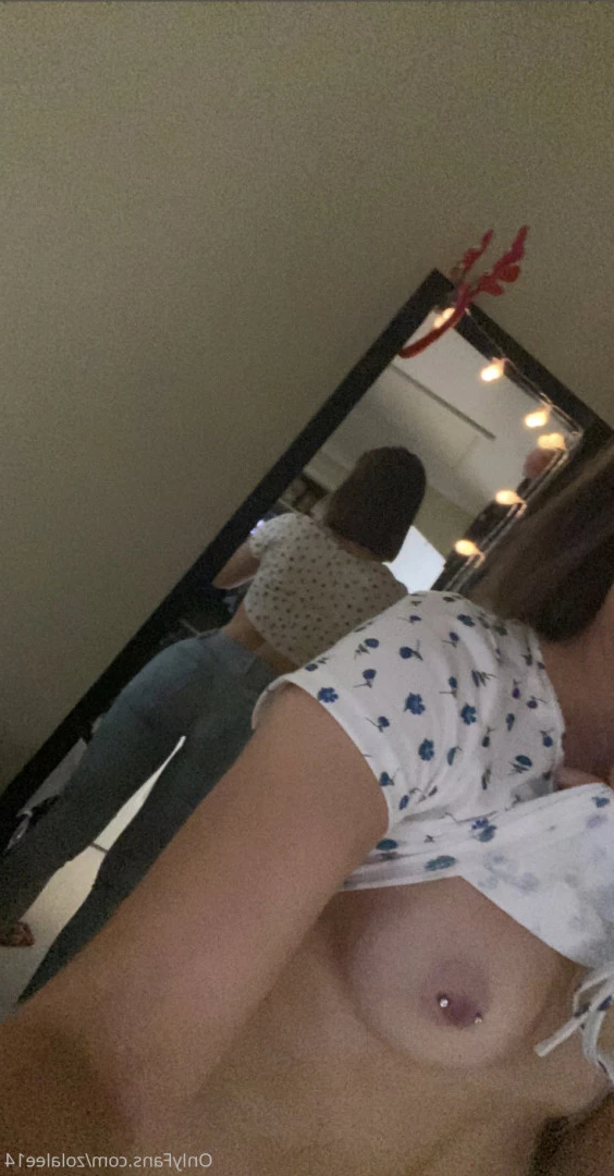 Zola [ zolalee14 ] Onlyfans leaked photo 8034563 on Hotleaks.tv