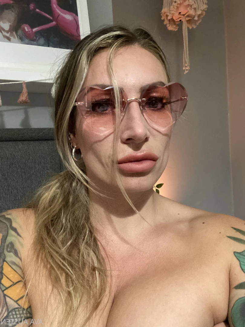 𝗔𝗩𝗔 '𝗙𝗔𝗞𝗘 𝗧𝗔𝗫𝗜 𝗤𝗨𝗘𝗘𝗡' 👑 𝗔𝗨𝗦𝗧𝗘𝗡 [ ava_austen ] Onlyfans leaked photo 9729843 on Hotleaks.tv