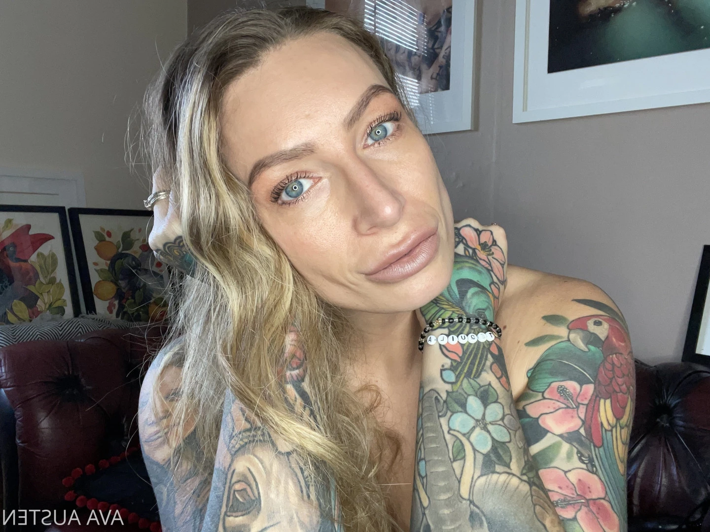 𝗔𝗩𝗔 '𝗙𝗔𝗞𝗘 𝗧𝗔𝗫𝗜 𝗤𝗨𝗘𝗘𝗡' 👑 𝗔𝗨𝗦𝗧𝗘𝗡 [ ava_austen ] Onlyfans leaked photo 9730894 on Hotleaks.tv