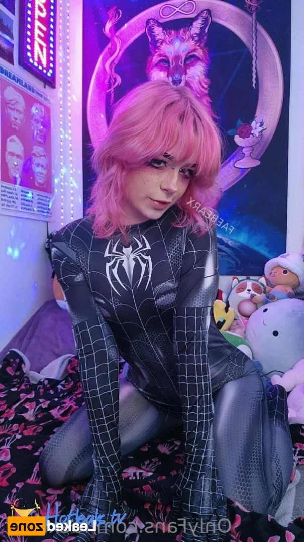 Fae [ faexbear ] Onlyfans leaked photo 15546345 on Hotleaks.tv