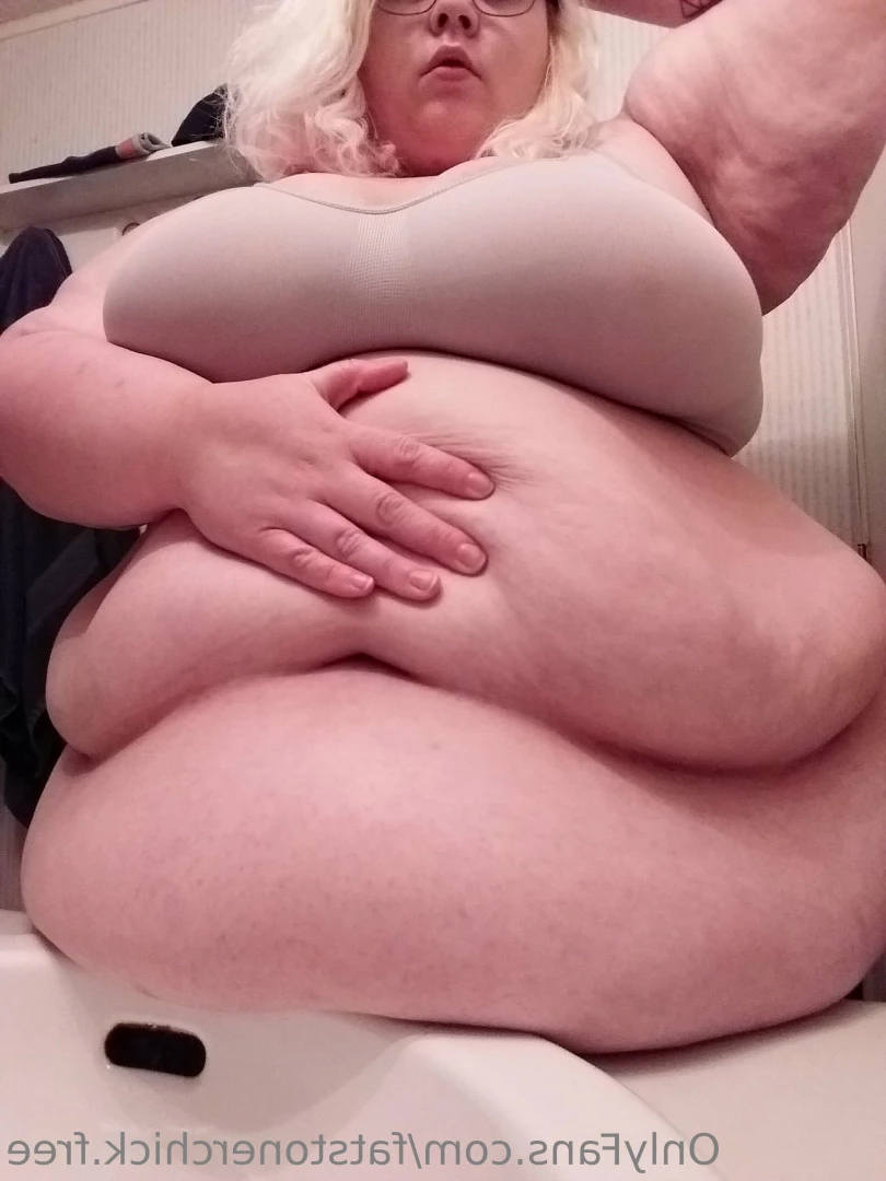 FatStonerChick(FREE) [ fatstonerchick.free ] Onlyfans leaked photo 9676826 on Hotleaks.tv