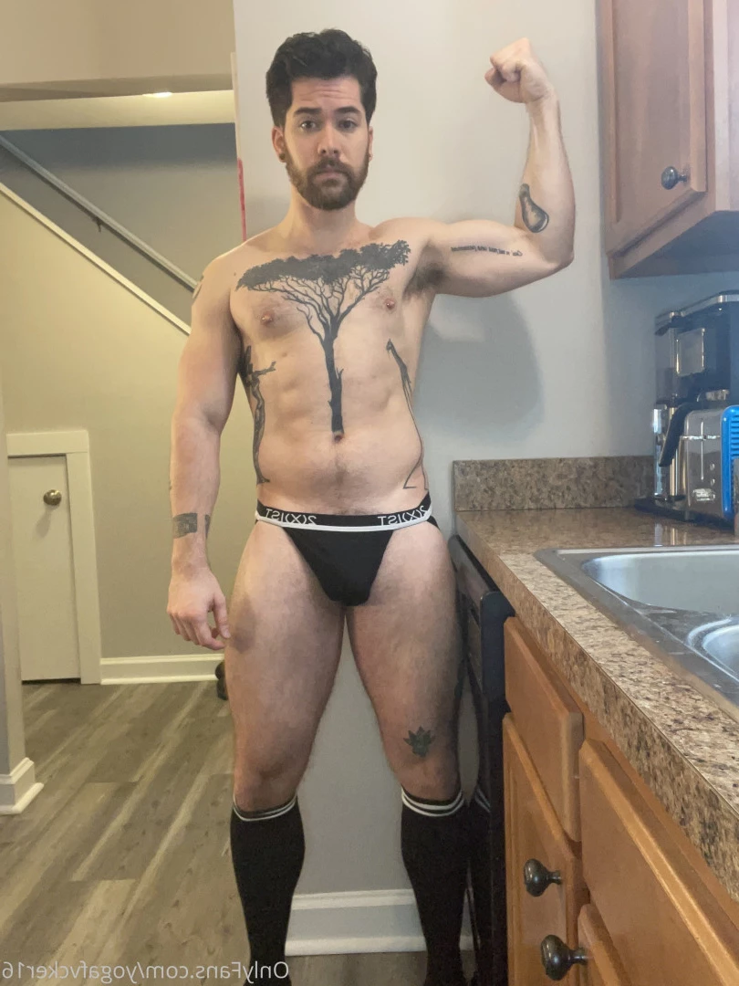 Col [ yogafvcker16 ] Onlyfans leaked photo 8014018 on Hotleaks.tv