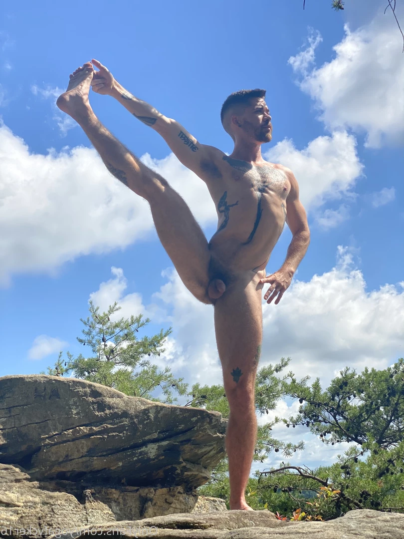 Col [ yogafvcker16 ] Onlyfans leaked photo 8014192 on Hotleaks.tv