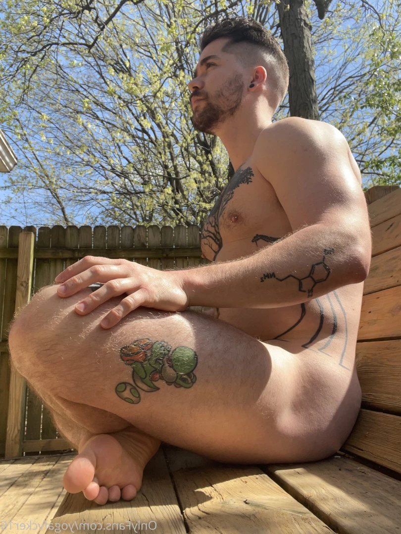 Col [ yogafvcker16 ] Onlyfans leaked photo 8014271 on Hotleaks.tv