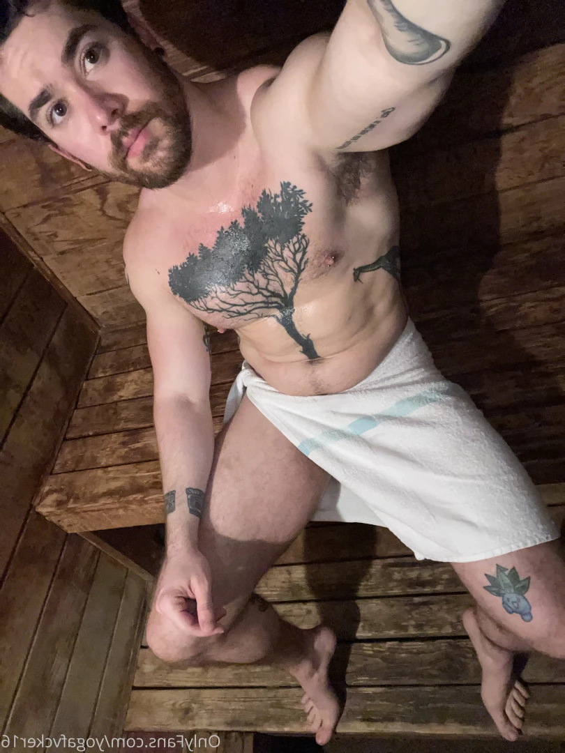 Col [ yogafvcker16 ] Onlyfans leaked photo 8015178 on Hotleaks.tv