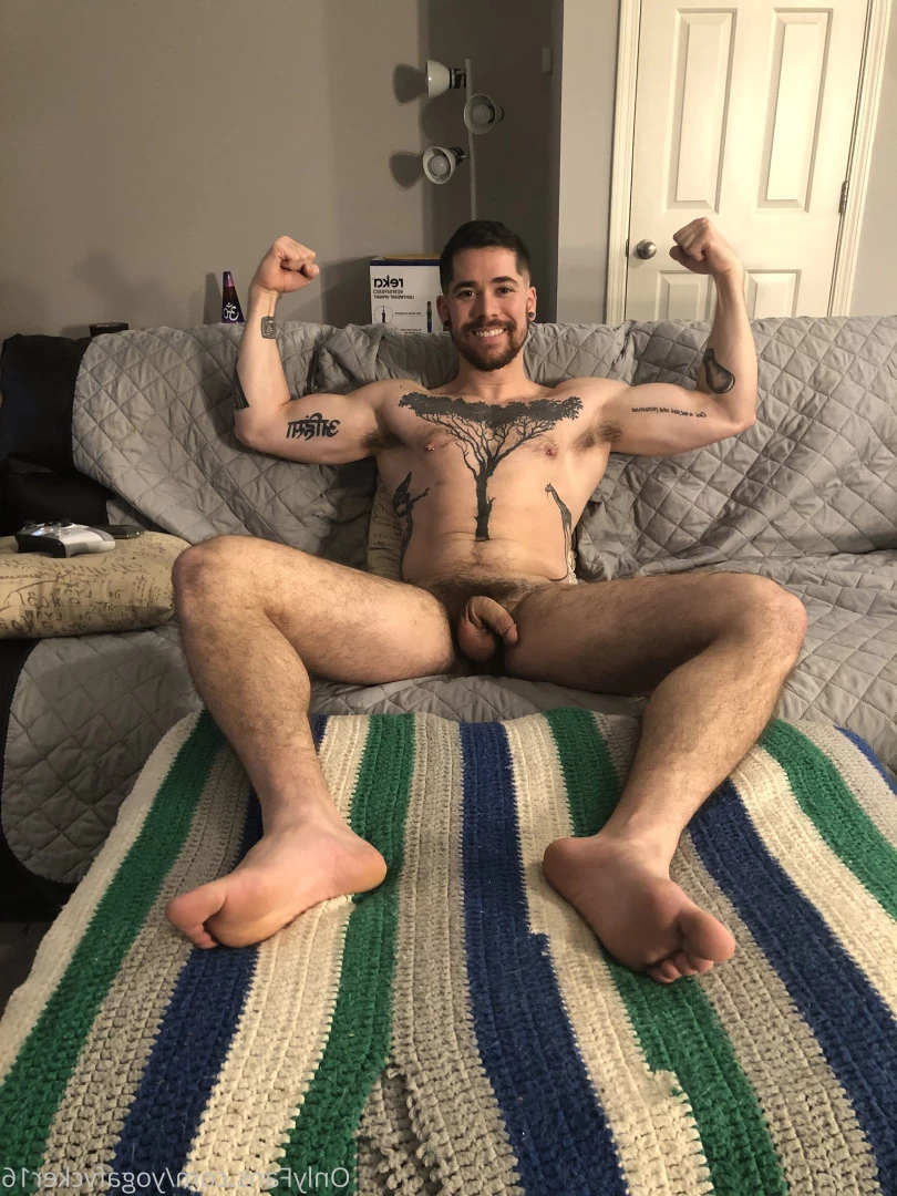 Col [ yogafvcker16 ] Onlyfans leaked photo 8016380 on Hotleaks.tv