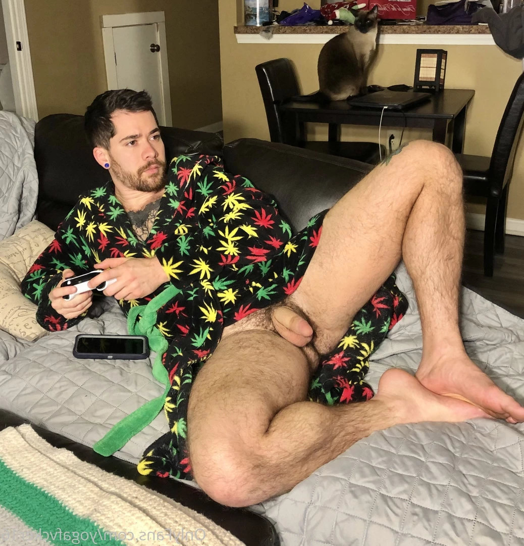 Col [ yogafvcker16 ] Onlyfans leaked photo 8017246 on Hotleaks.tv
