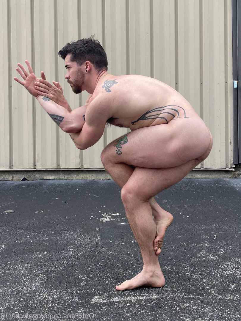 Col [ yogafvcker16 ] Onlyfans leaked photo 8017869 on Hotleaks.tv