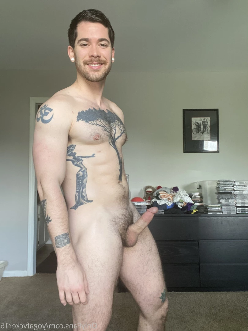 Col [ yogafvcker16 ] Onlyfans leaked photo 8017988 on Hotleaks.tv