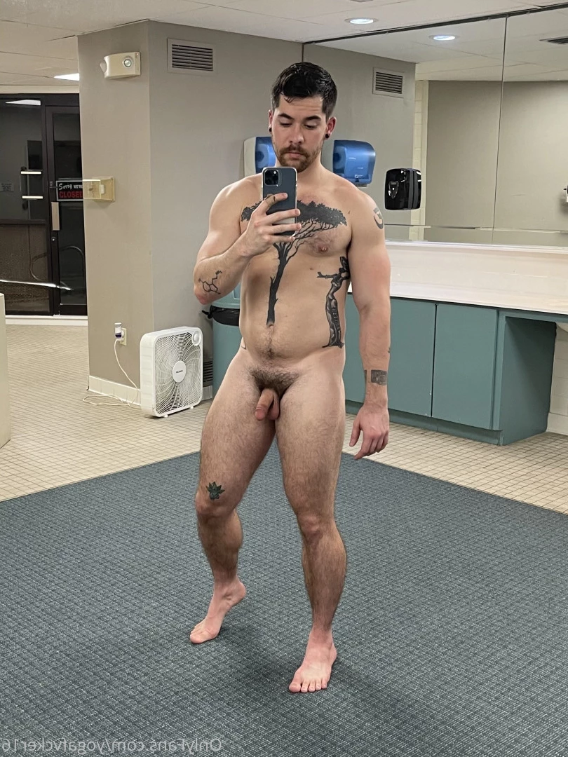 Col [ yogafvcker16 ] Onlyfans leaked photo 8019182 on Hotleaks.tv