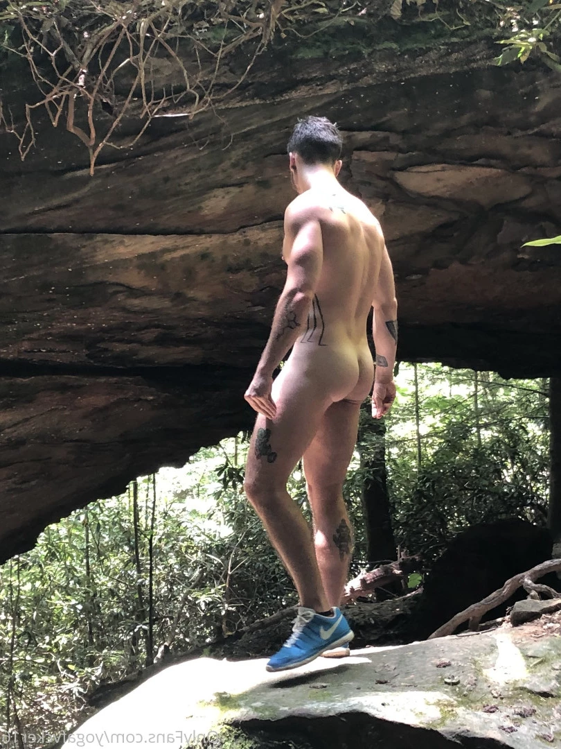 Col [ yogafvcker16 ] Onlyfans leaked photo 9609406 on Hotleaks.tv