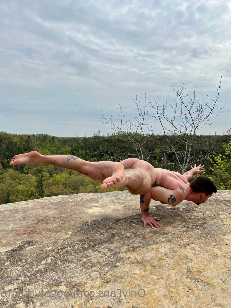 Col [ yogafvcker16 ] Onlyfans leaked photo 9610032 on Hotleaks.tv