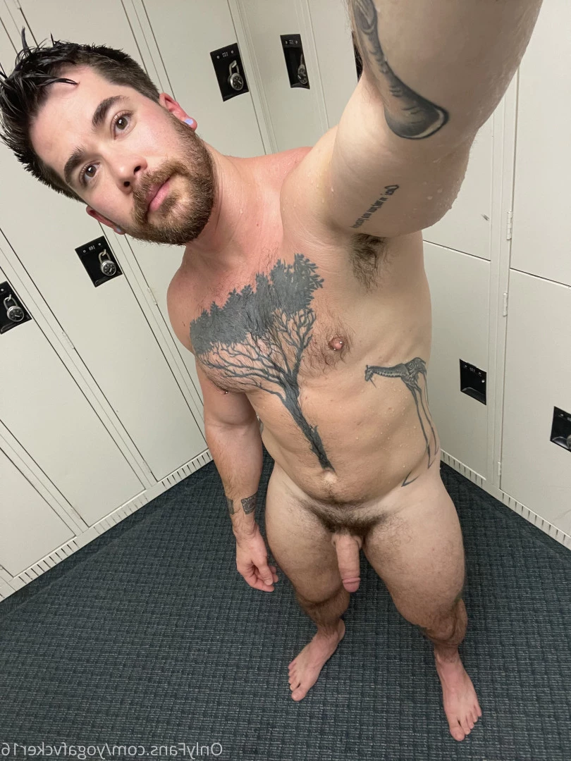 Col [ yogafvcker16 ] Onlyfans leaked photo 9610461 on Hotleaks.tv