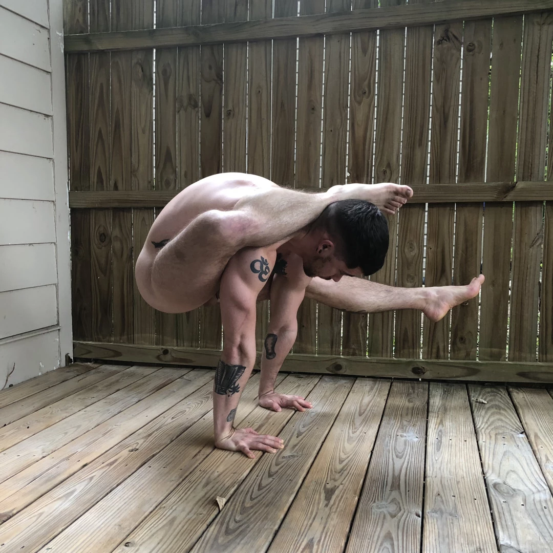 Col [ yogafvcker16 ] Onlyfans leaked photo 9610666 on Hotleaks.tv
