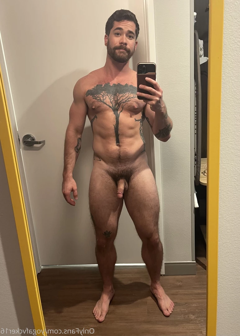 Col [ yogafvcker16 ] Onlyfans leaked photo 9610912 on Hotleaks.tv