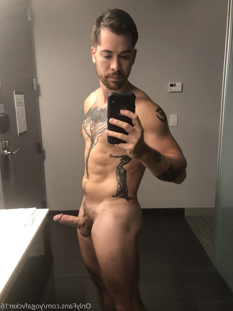 Col [ yogafvcker16 ] Onlyfans leaked photo 9611023 on Hotleaks.tv