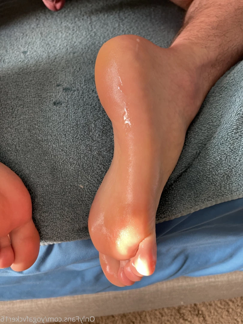 Col [ yogafvcker16 ] Onlyfans leaked photo 9611643 on Hotleaks.tv