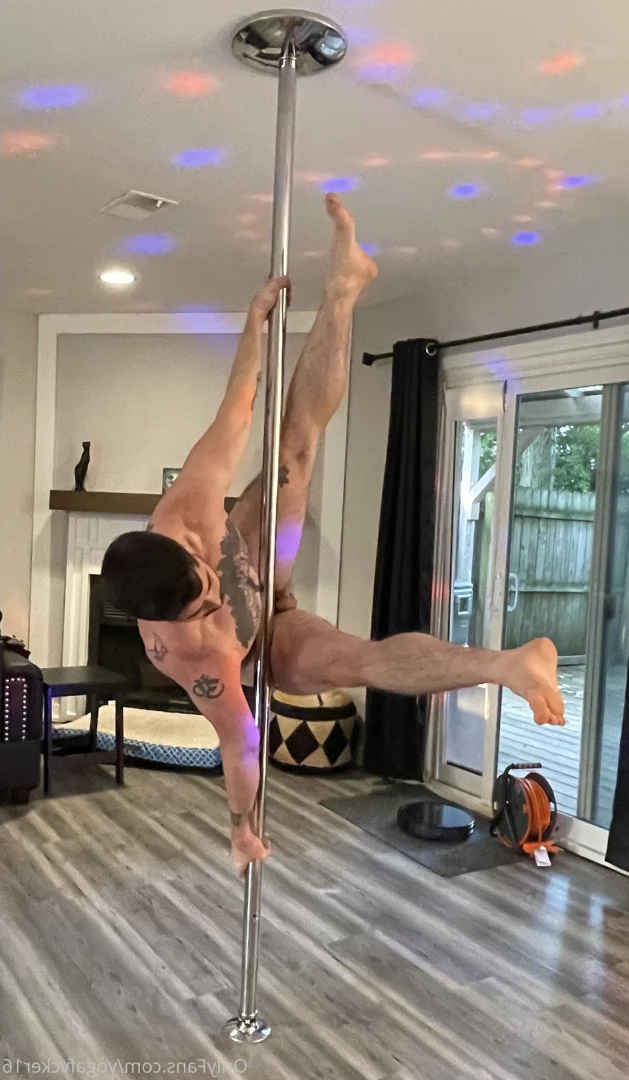 Col [ yogafvcker16 ] Onlyfans leaked photo 9611704 on Hotleaks.tv