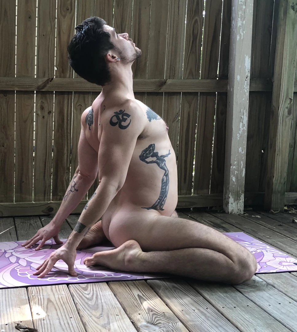 Col [ yogafvcker16 ] Onlyfans leaked photo 9611821 on Hotleaks.tv