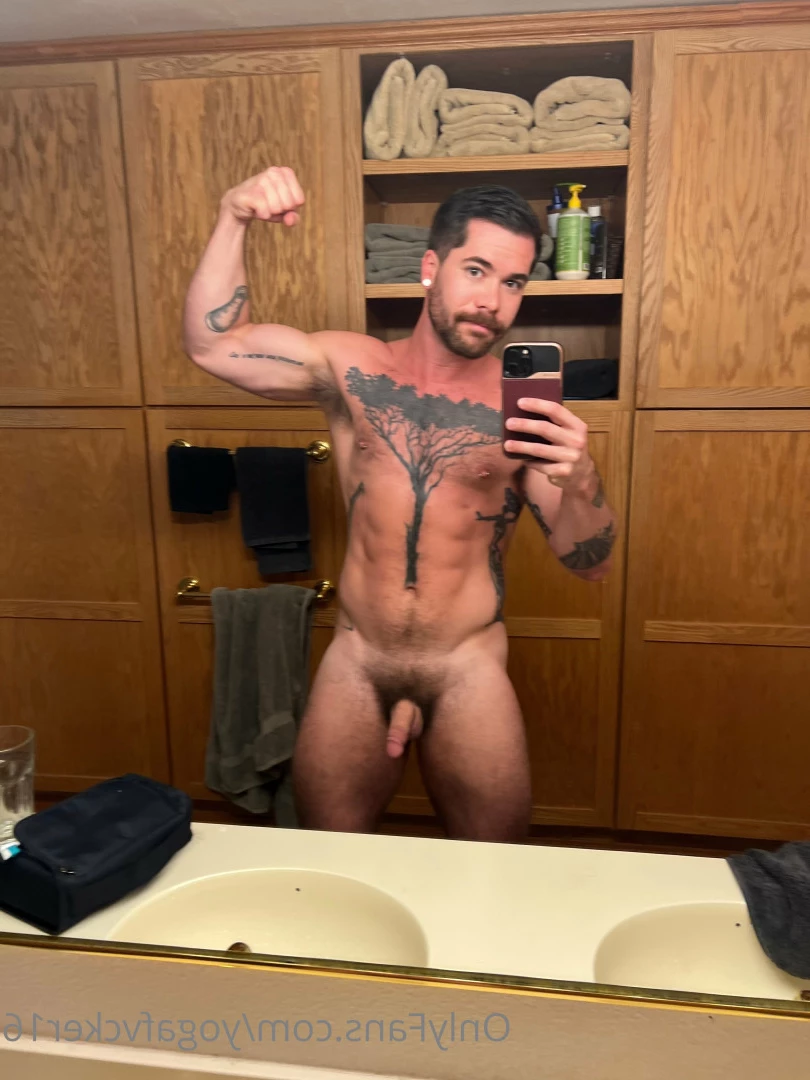 Col [ yogafvcker16 ] Onlyfans leaked photo 9612206 on Hotleaks.tv