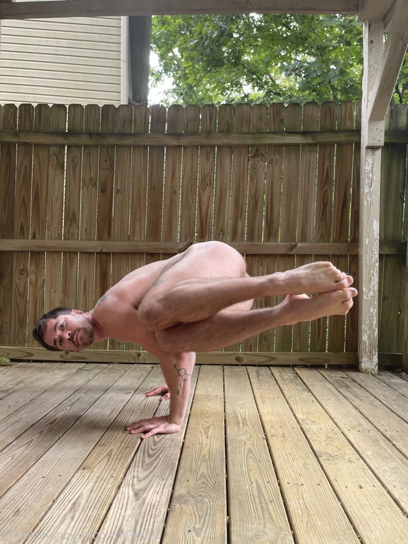 Col [ yogafvcker16 ] Onlyfans leaked photo 9613138 on Hotleaks.tv