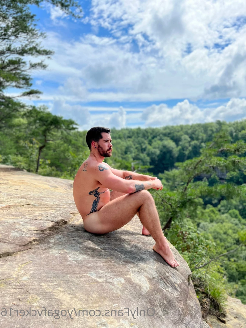 Col [ yogafvcker16 ] Onlyfans leaked photo 9613338 on Hotleaks.tv