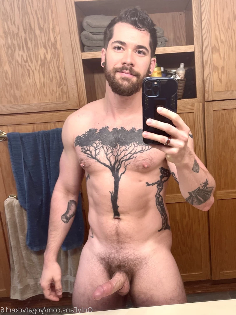 Col [ yogafvcker16 ] Onlyfans leaked photo 9613774 on Hotleaks.tv