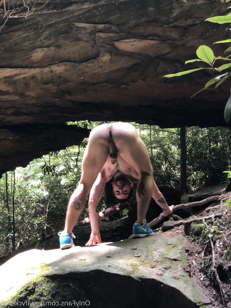 Col [ yogafvcker16 ] Onlyfans leaked photo 9614375 on Hotleaks.tv