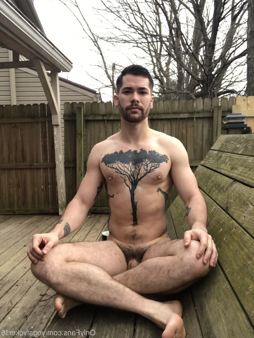 Col [ yogafvcker16 ] Onlyfans leaked photo 9615284 on Hotleaks.tv