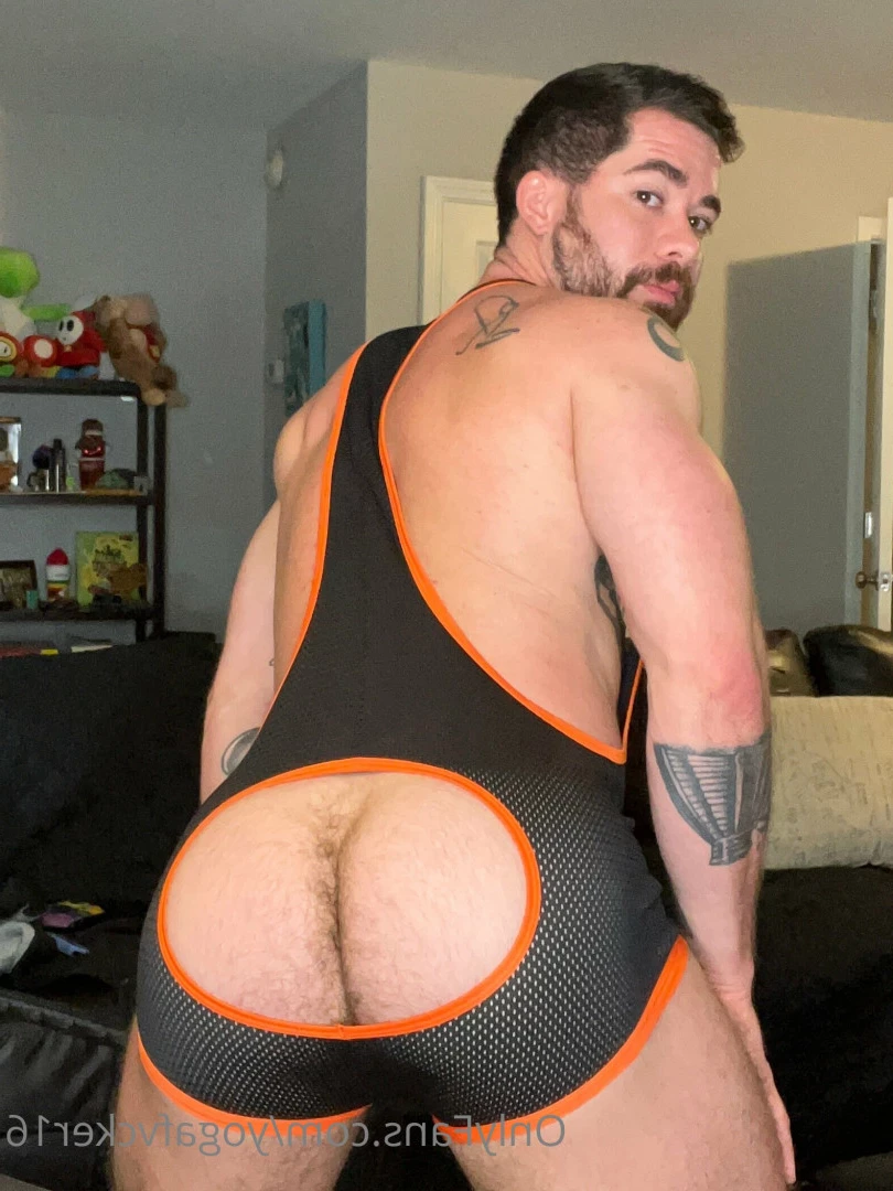 Col [ yogafvcker16 ] Onlyfans leaked photo 9615579 on Hotleaks.tv