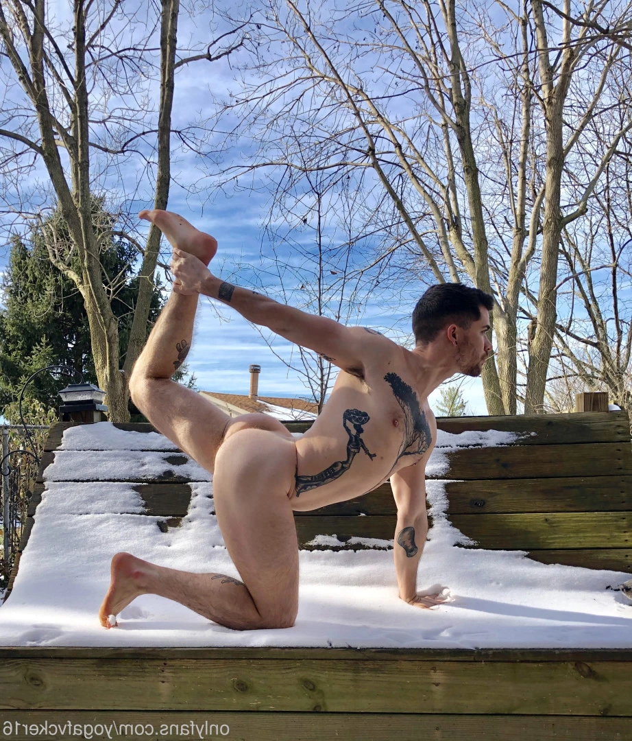 Col [ yogafvcker16 ] Onlyfans leaked photo 9616807 on Hotleaks.tv
