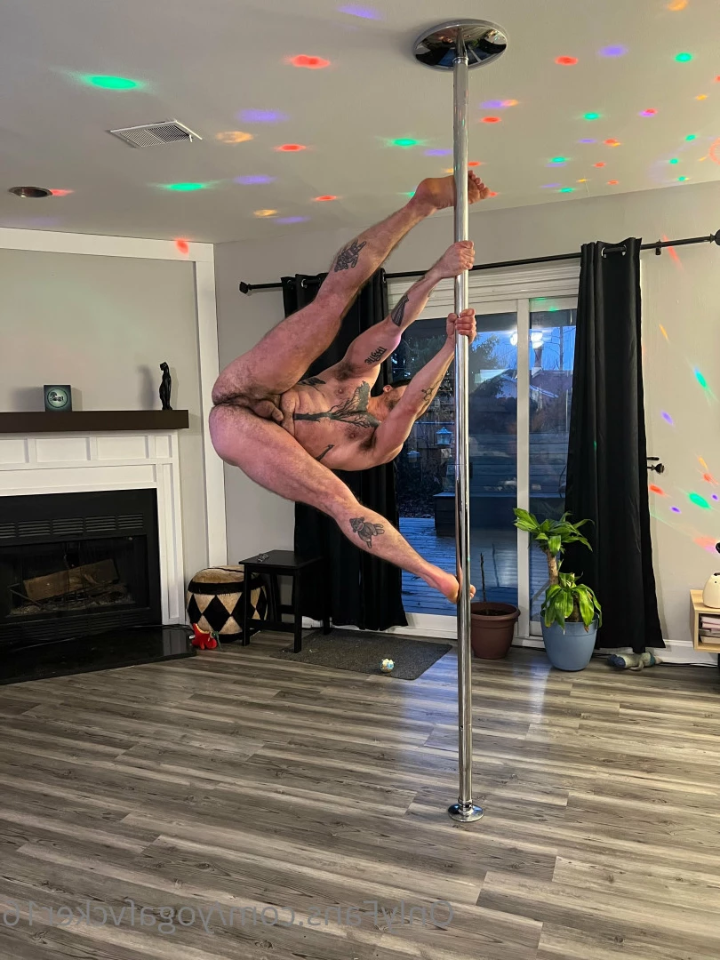 Col [ yogafvcker16 ] Onlyfans leaked photo 9618154 on Hotleaks.tv