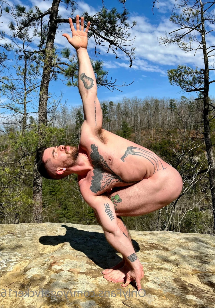 Col [ yogafvcker16 ] Onlyfans leaked photo 9619367 on Hotleaks.tv