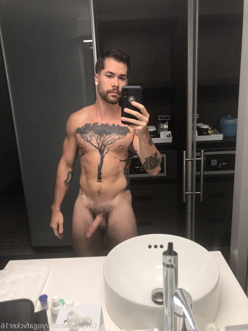 Col [ yogafvcker16 ] Onlyfans leaked photo 9619671 on Hotleaks.tv
