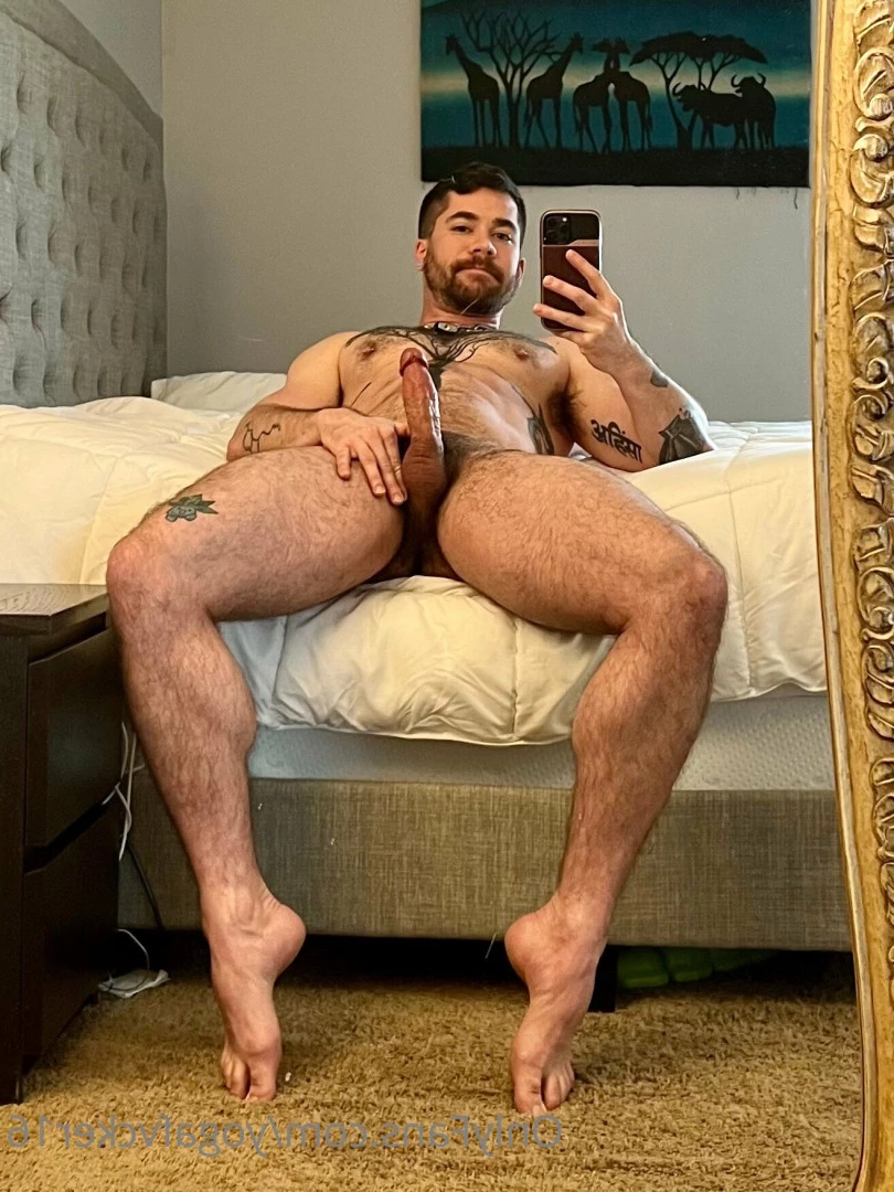 Col [ yogafvcker16 ] Onlyfans leaked photo 9620529 on Hotleaks.tv