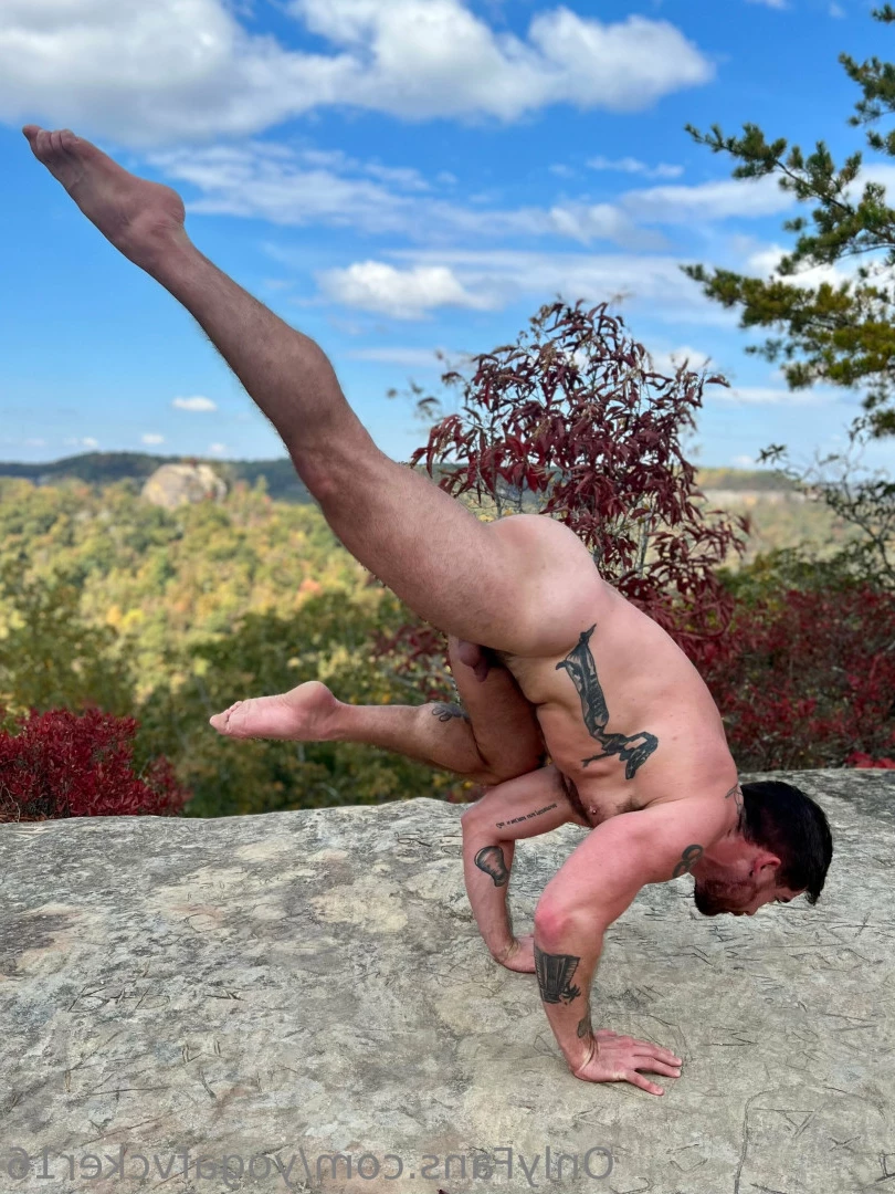 Col [ yogafvcker16 ] Onlyfans leaked photo 9620706 on Hotleaks.tv