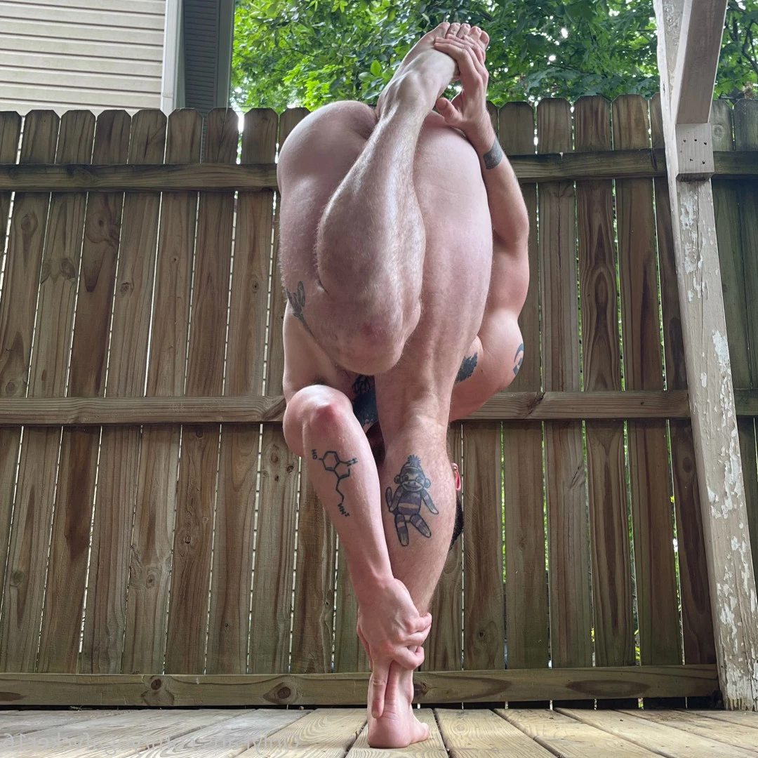 Col [ yogafvcker16 ] Onlyfans leaked photo 9620798 on Hotleaks.tv