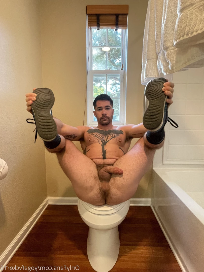 Col [ yogafvcker16 ] Onlyfans leaked photo 9621703 on Hotleaks.tv