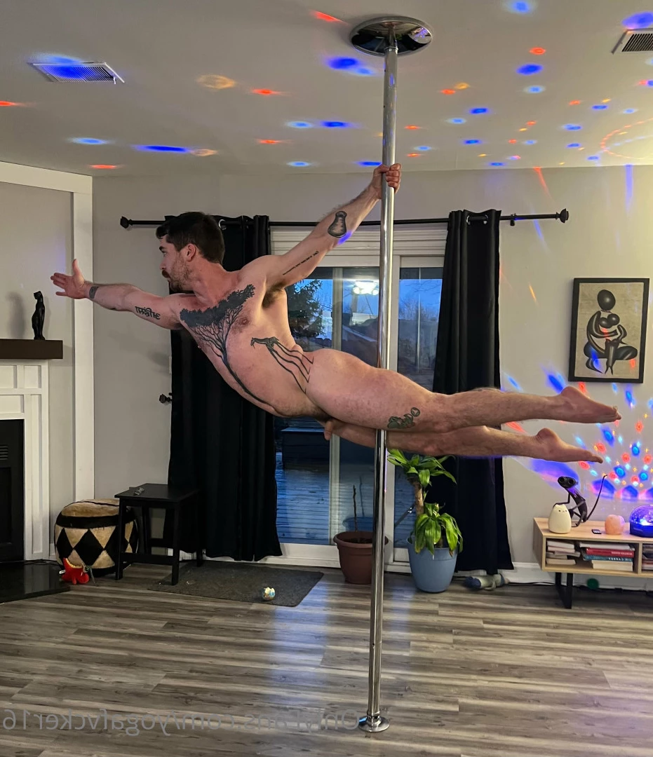 Col [ yogafvcker16 ] Onlyfans leaked photo 9622234 on Hotleaks.tv