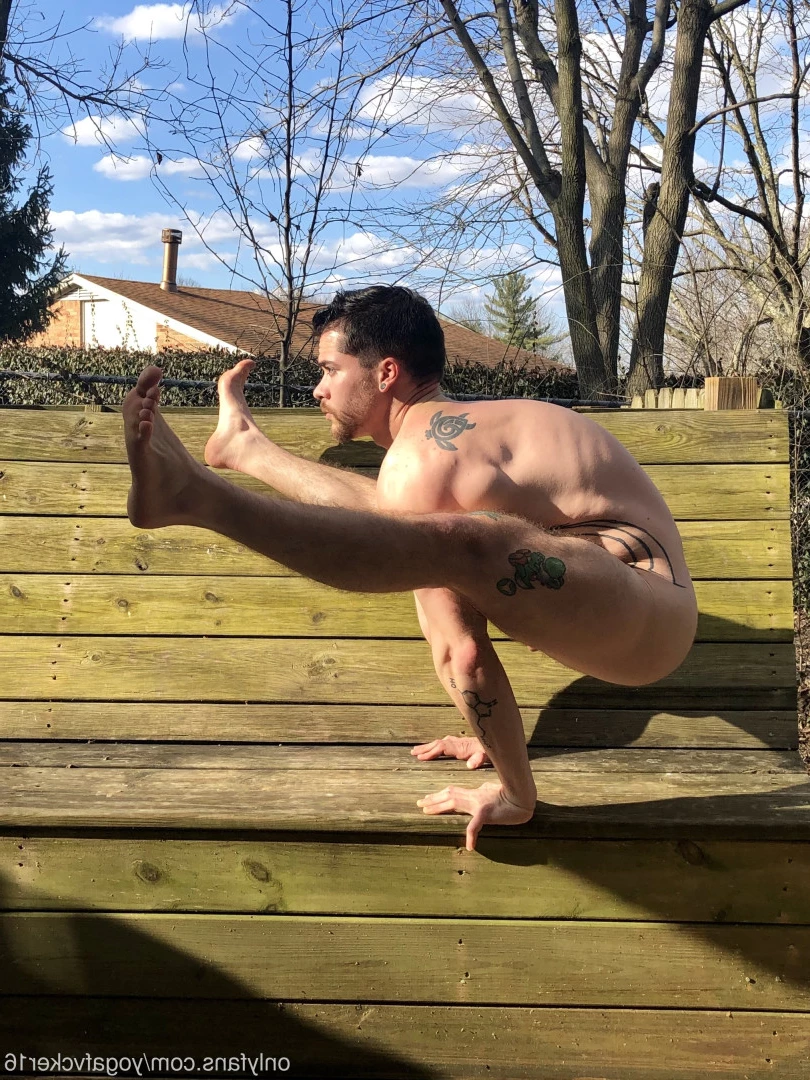 Col [ yogafvcker16 ] Onlyfans leaked photo 9622499 on Hotleaks.tv
